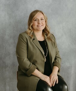 Photo of Amy Hundeby